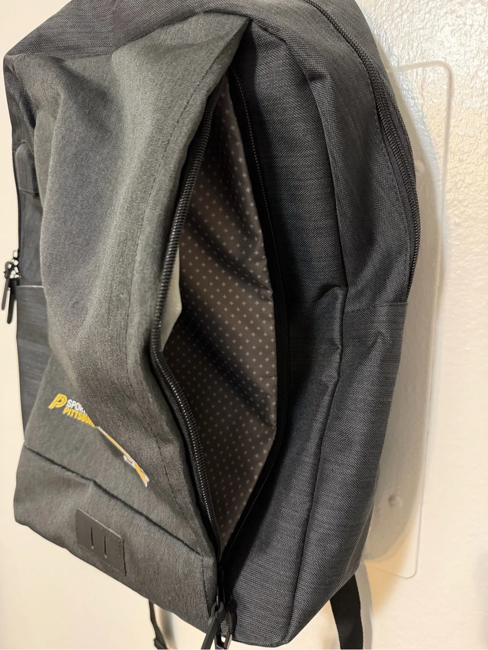 Pittsburgh Penguins Black Men's Backpack